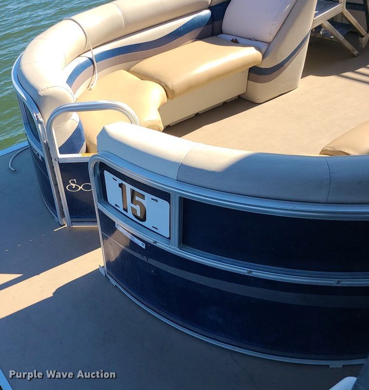 image for item MQ9653 2011 South Bay 524CR pontoon boat