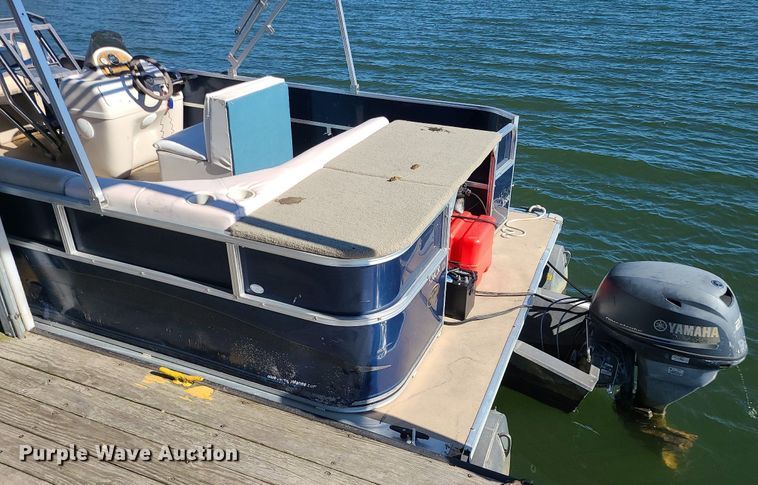 image for item MQ9653 2011 South Bay 524CR pontoon boat