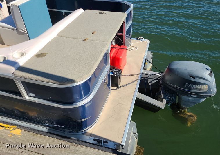 image for item MQ9653 2011 South Bay 524CR pontoon boat