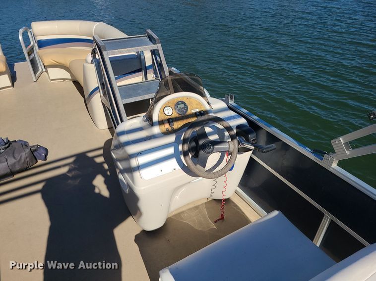 image for item MQ9653 2011 South Bay 524CR pontoon boat