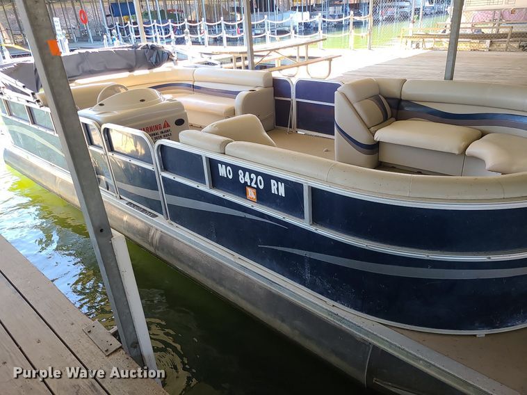 image for item MQ9654 2011 South Bay 424CR pontoon boat