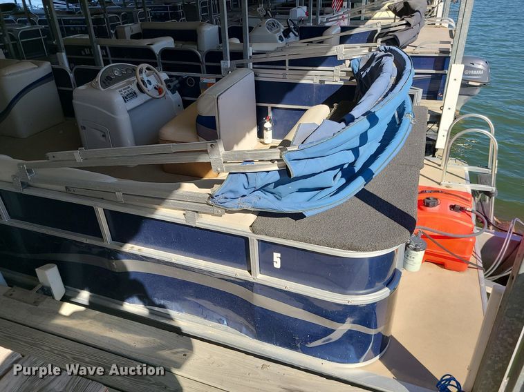 image for item MQ9654 2011 South Bay 424CR pontoon boat