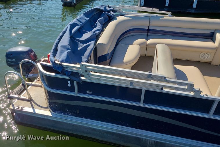 image for item MQ9656 2011 South Bay 424CR pontoon boat