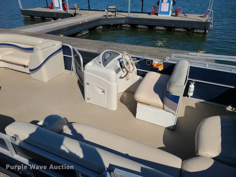 image for item MQ9656 2011 South Bay 424CR pontoon boat