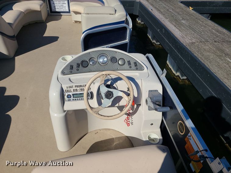 image for item MQ9656 2011 South Bay 424CR pontoon boat