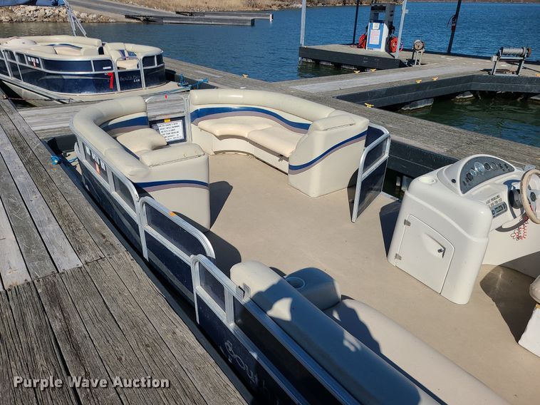 image for item MQ9656 2011 South Bay 424CR pontoon boat