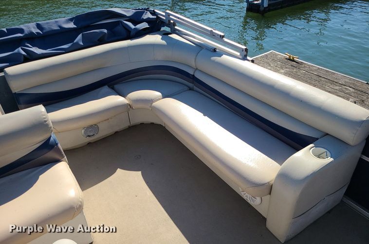 image for item MQ9656 2011 South Bay 424CR pontoon boat