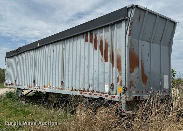 image for item ND9191 2006 Wilkins walking floor trailer