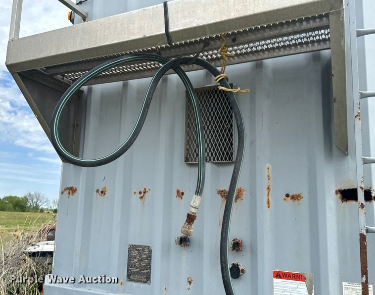 image for item ND9191 2006 Wilkins walking floor trailer