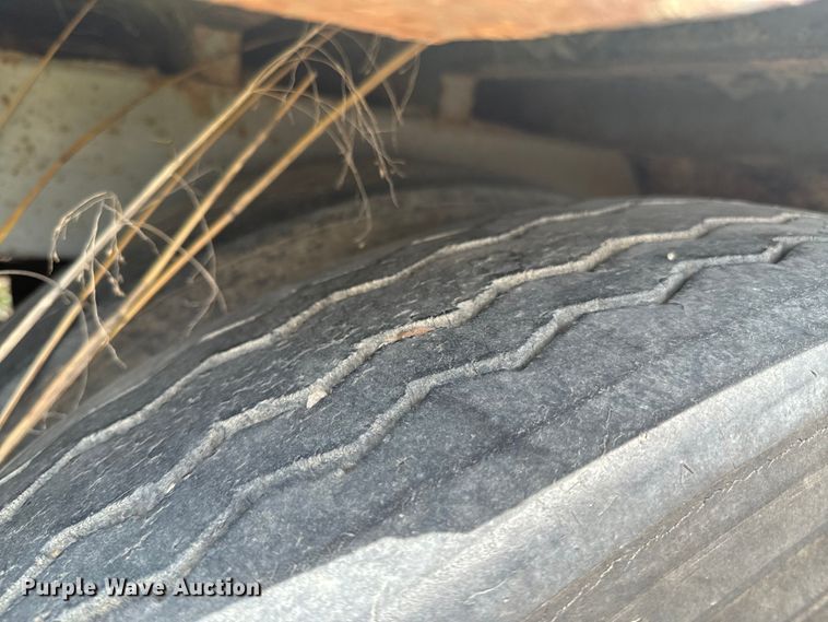 image for item ND9191 2006 Wilkins walking floor trailer