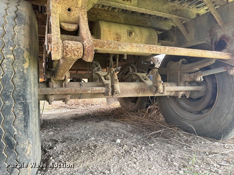 image for item ND9191 2006 Wilkins walking floor trailer