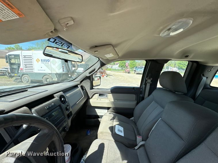 image for item ND9241 2010 Ford F150 XL SuperCab pickup truck