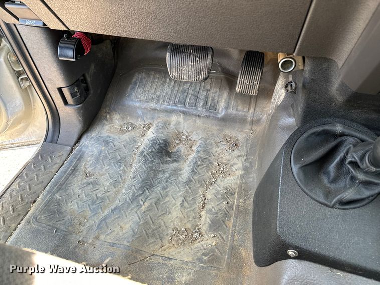 image for item ND9241 2010 Ford F150 XL SuperCab pickup truck