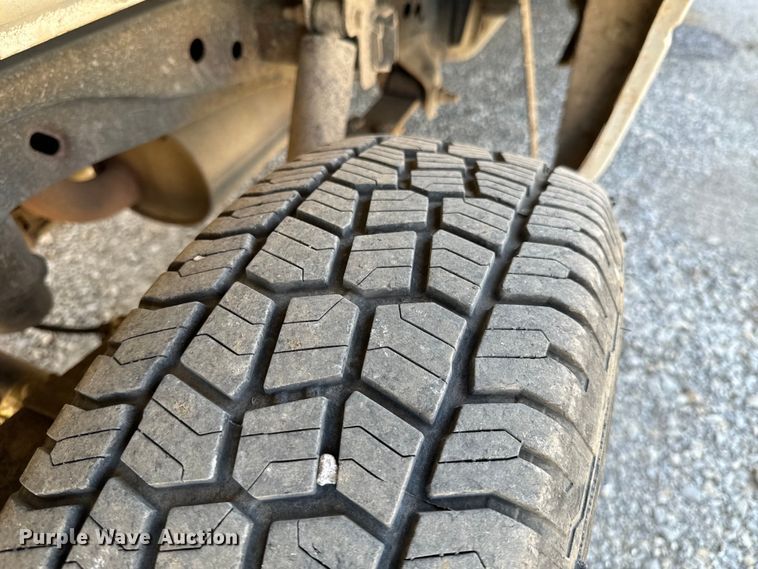 image for item ND9241 2010 Ford F150 XL SuperCab pickup truck