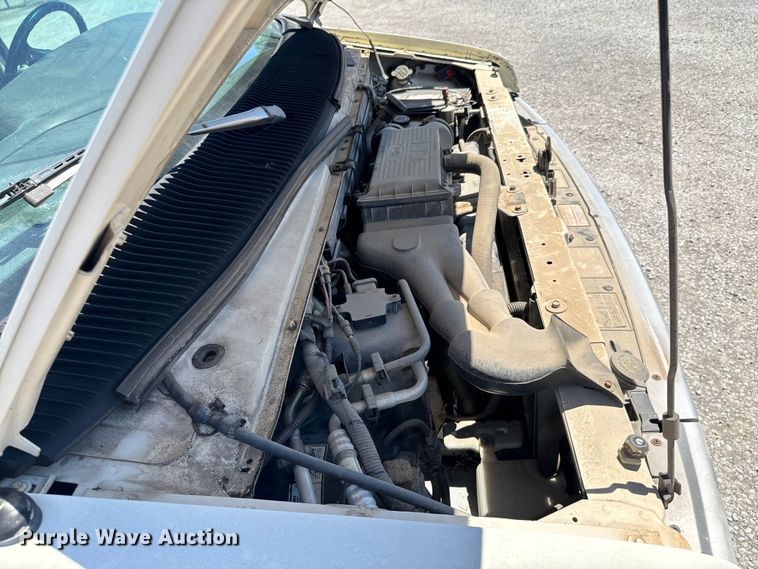 image for item ND9325 1993 Ford E150 van