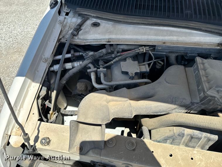 image for item ND9325 1993 Ford E150 van