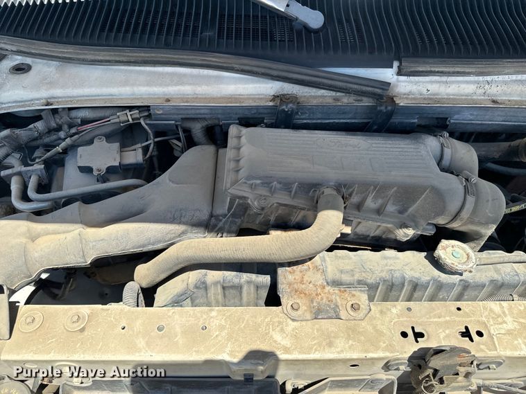 image for item ND9325 1993 Ford E150 van