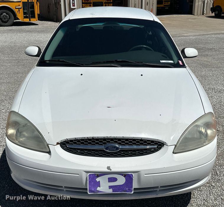 image for item ND9327 2001 Ford Taurus 