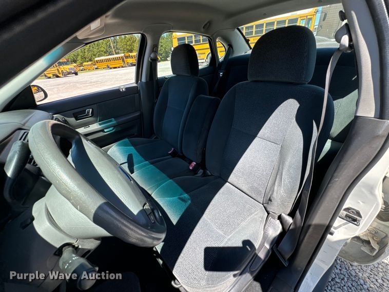 image for item ND9327 2001 Ford Taurus 