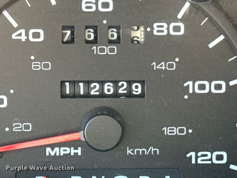 image for item ND9327 2001 Ford Taurus 