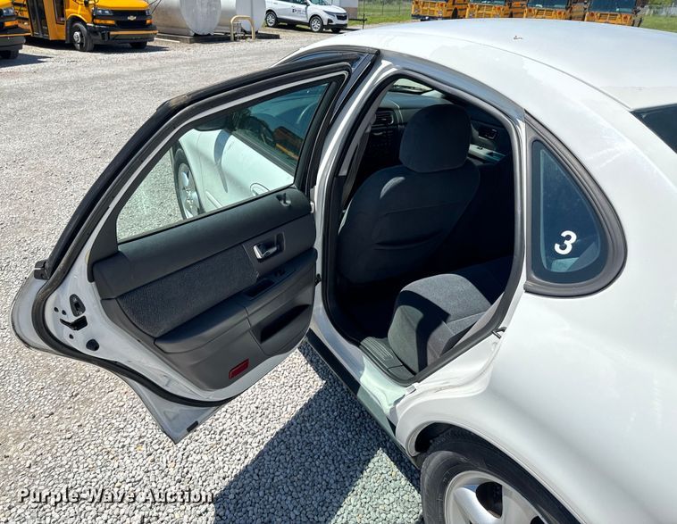 image for item ND9327 2001 Ford Taurus 
