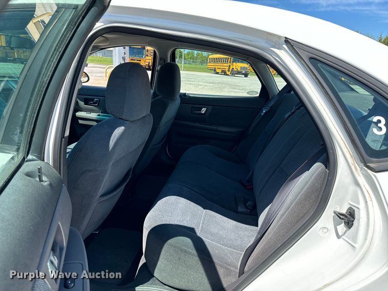 image for item ND9327 2001 Ford Taurus 