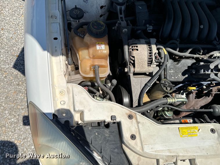 image for item ND9327 2001 Ford Taurus 