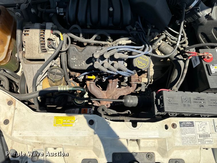 image for item ND9327 2001 Ford Taurus 