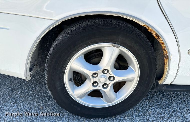 image for item ND9327 2001 Ford Taurus 