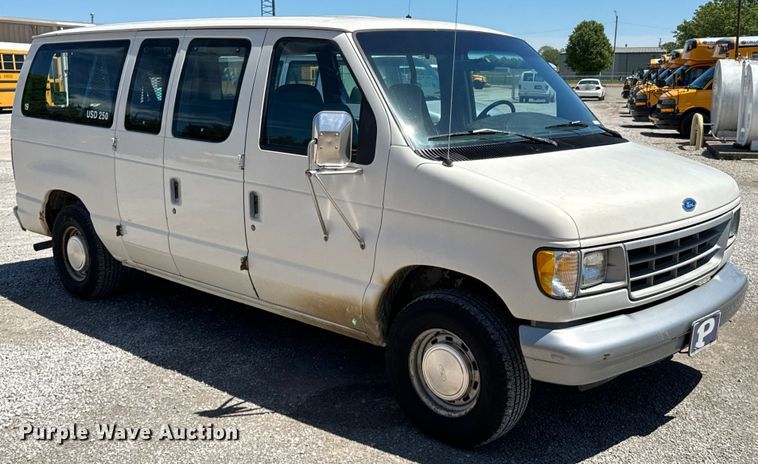image for item ND9328 1994 Ford E150 van