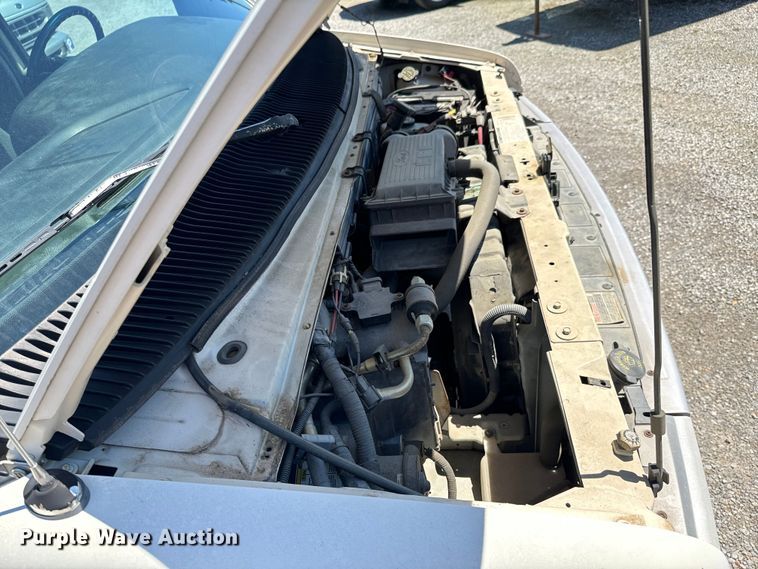 image for item ND9328 1994 Ford E150 van