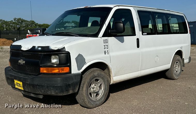 image for item NL9726 2007 Chevrolet Express 1500 van