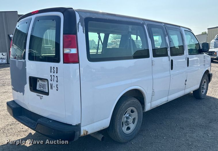 image for item NL9726 2007 Chevrolet Express 1500 van