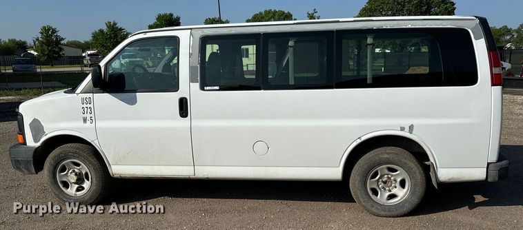 image for item NL9726 2007 Chevrolet Express 1500 van