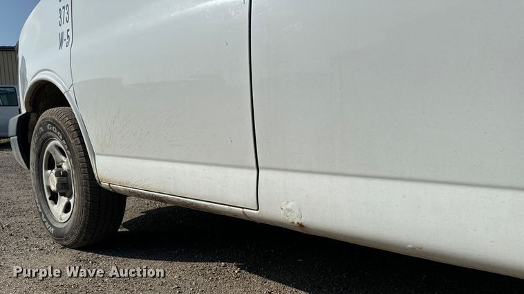 image for item NL9726 2007 Chevrolet Express 1500 van