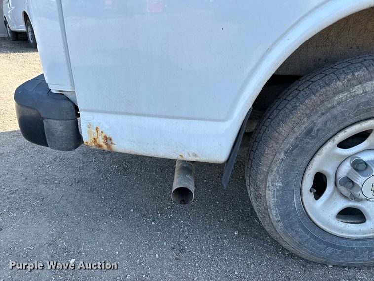 image for item NL9726 2007 Chevrolet Express 1500 van