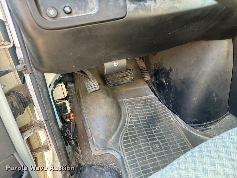 image for item NL9726 2007 Chevrolet Express 1500 van