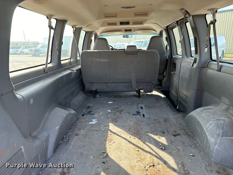 image for item NL9726 2007 Chevrolet Express 1500 van