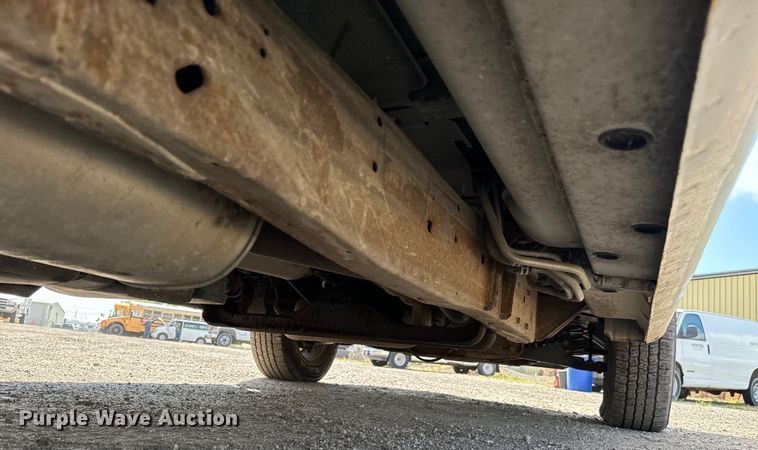 image for item NL9727 2004 Chevrolet  Express 1500 van