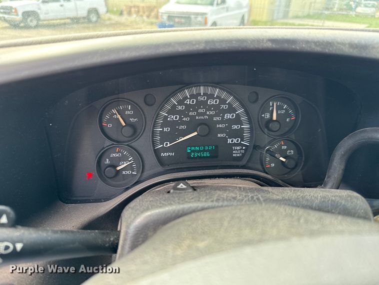 image for item NL9727 2004 Chevrolet  Express 1500 van