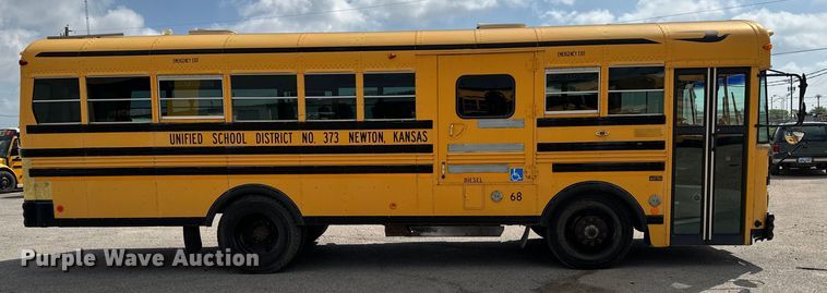 image for item NL9732 1998 Blue Bird  TC2000 school bus