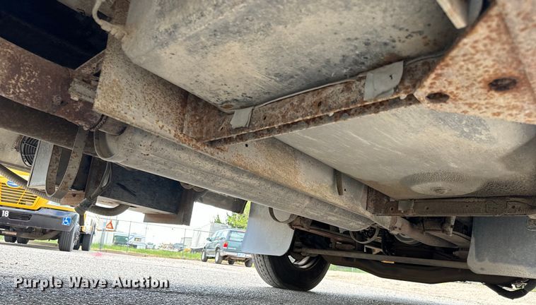 image for item NL9732 1998 Blue Bird  TC2000 school bus