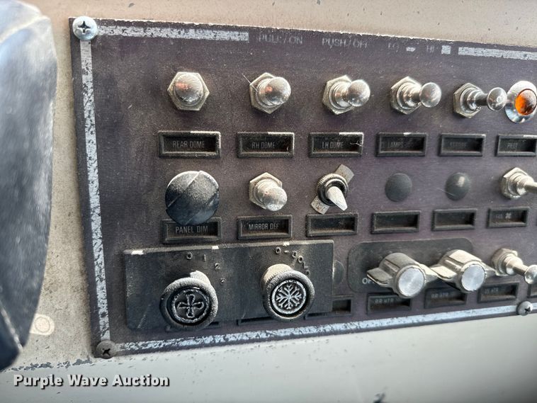 image for item NL9732 1998 Blue Bird  TC2000 school bus