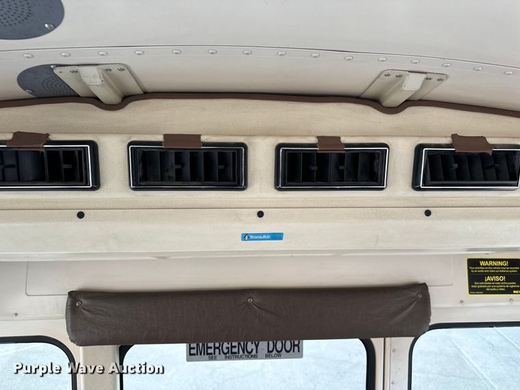 image for item NL9732 1998 Blue Bird  TC2000 school bus