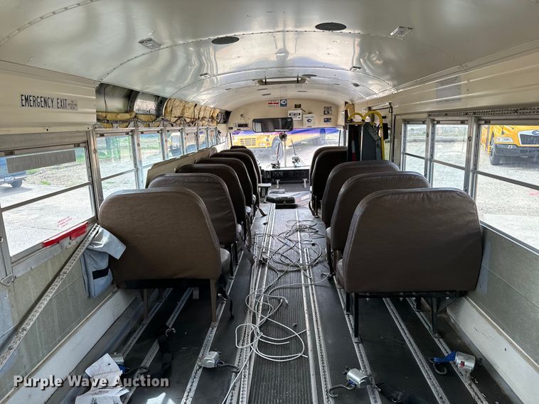 image for item NL9732 1998 Blue Bird  TC2000 school bus