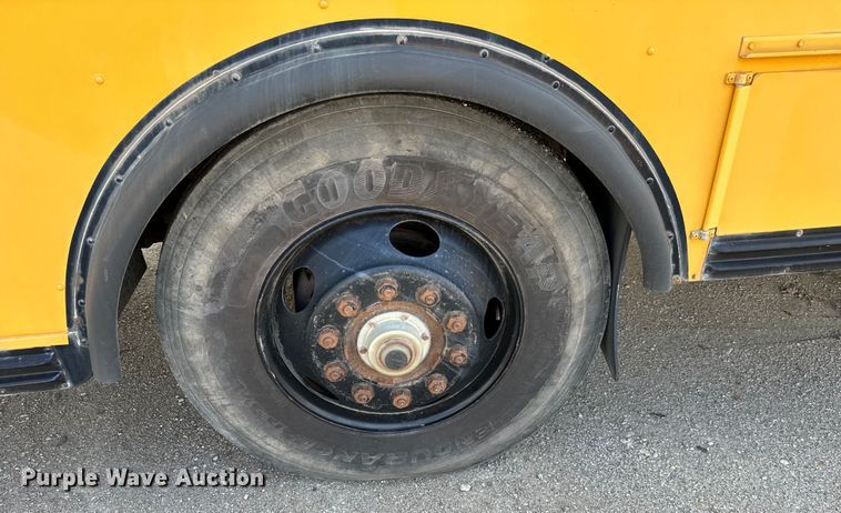 image for item NL9732 1998 Blue Bird  TC2000 school bus