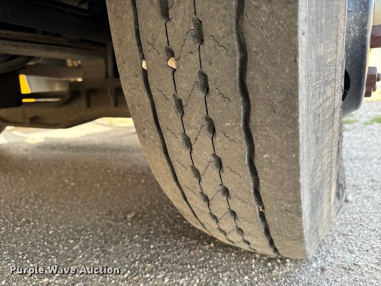 image for item NL9732 1998 Blue Bird  TC2000 school bus