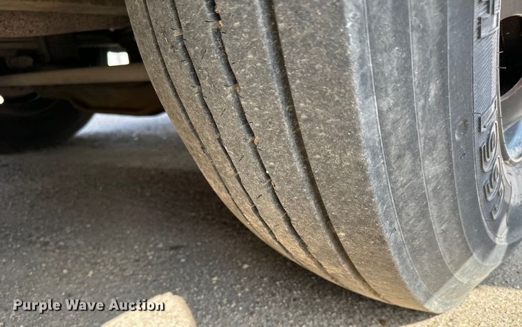 image for item NL9732 1998 Blue Bird  TC2000 school bus