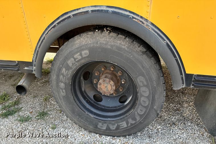 image for item NL9732 1998 Blue Bird  TC2000 school bus