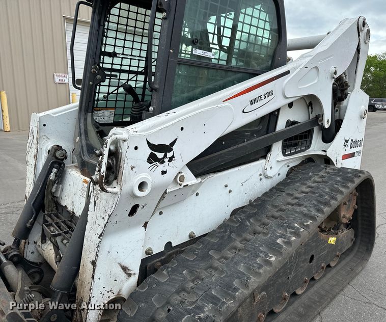 image for item NL9773 2011 Bobcat T750 skid steer loader